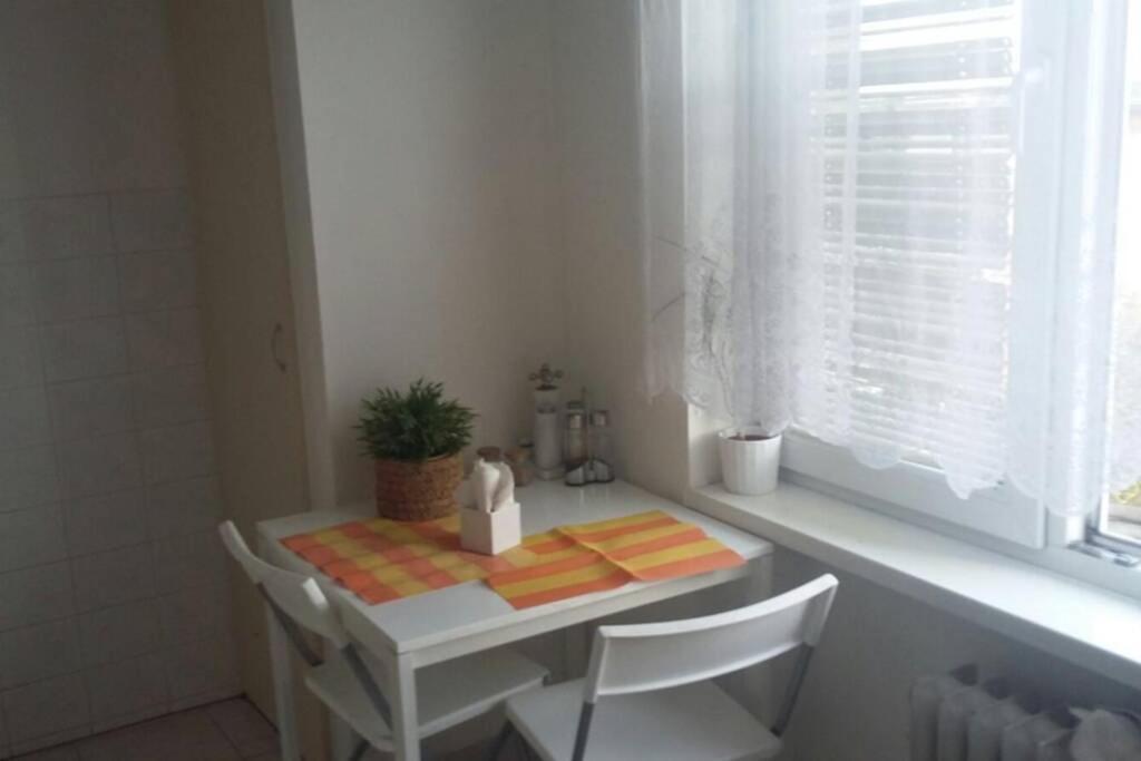 Room In Apartment Prague 3 Exterior foto